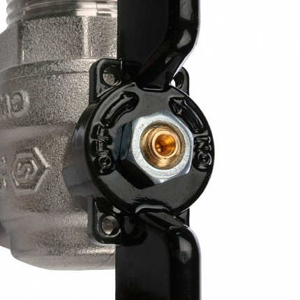 STOUT Кран шаровой полнопроходный угловой с американкой, ВР/НР, ручка бабочка 1/2